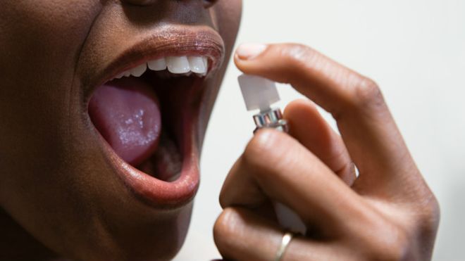 Как избавится от запаха изо рта во время диеты